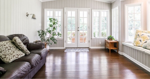 Bright Conservatory With Furniture 2