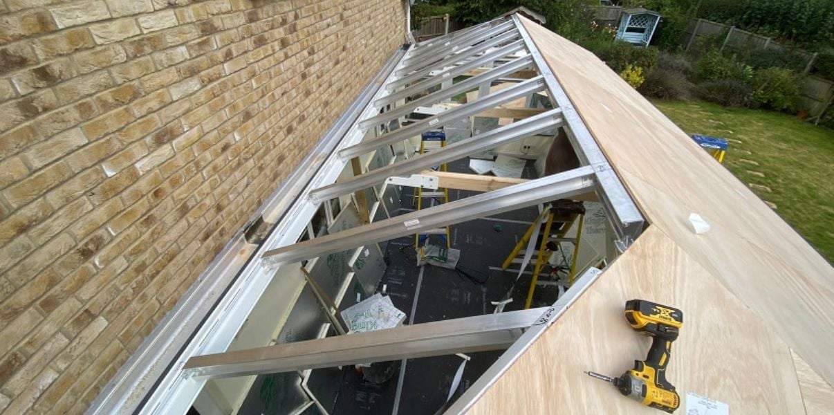 Frames structure during a conservatory roof replacement project