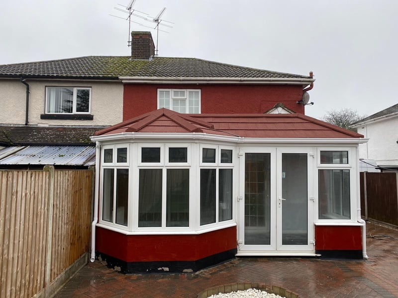 Conservatoy after having a roof transformation with a Guardian Warm Roof