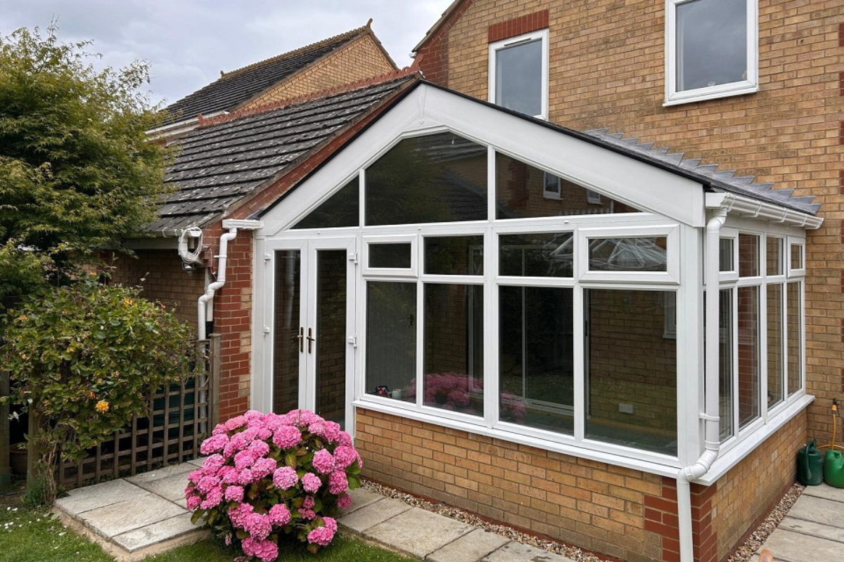 The Top 5 Signs It's Time for a Conservatory Roof Transformation